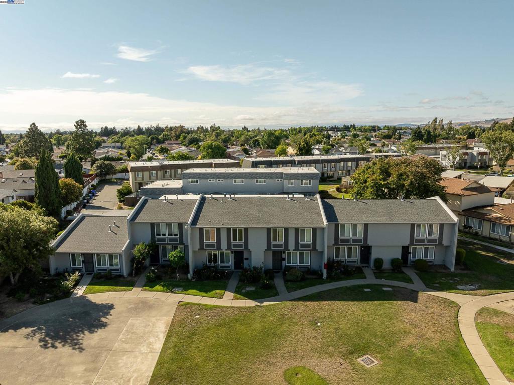 34579 Bluestone Cmn