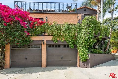 Photo of 2001 Pinehurst Road #2, Los Angeles, CA 90068 (MLS # 25621781)