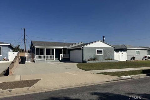 Photo of 3813 W 173rd St, Torrance, CA 90504 (MLS # WS25248089) Photo of 3813 W 173rd St, Torrance, CA 90504 (MLS # WS25248089)