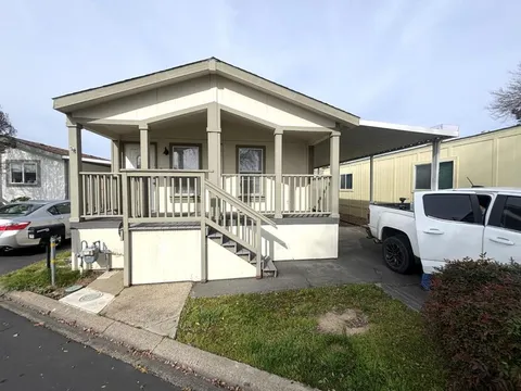MLS: ML82040204