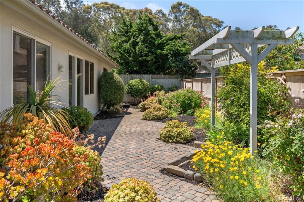 Monarch Grove(610) - Residential