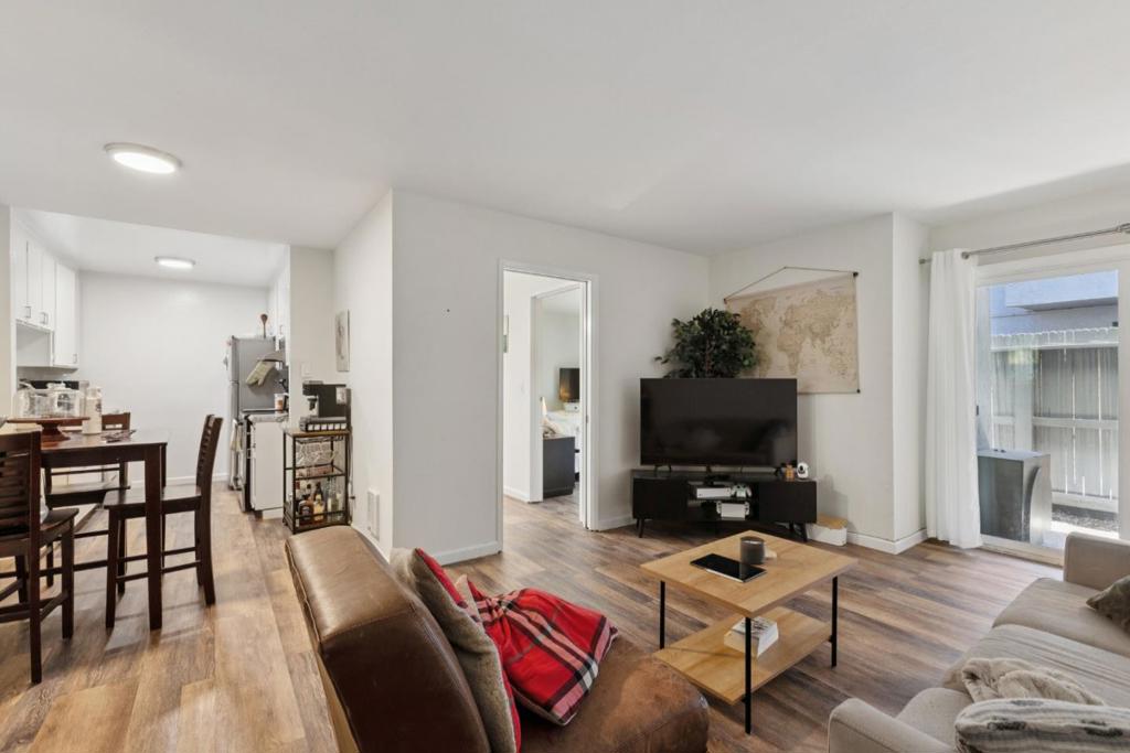 1411 Oxford Street