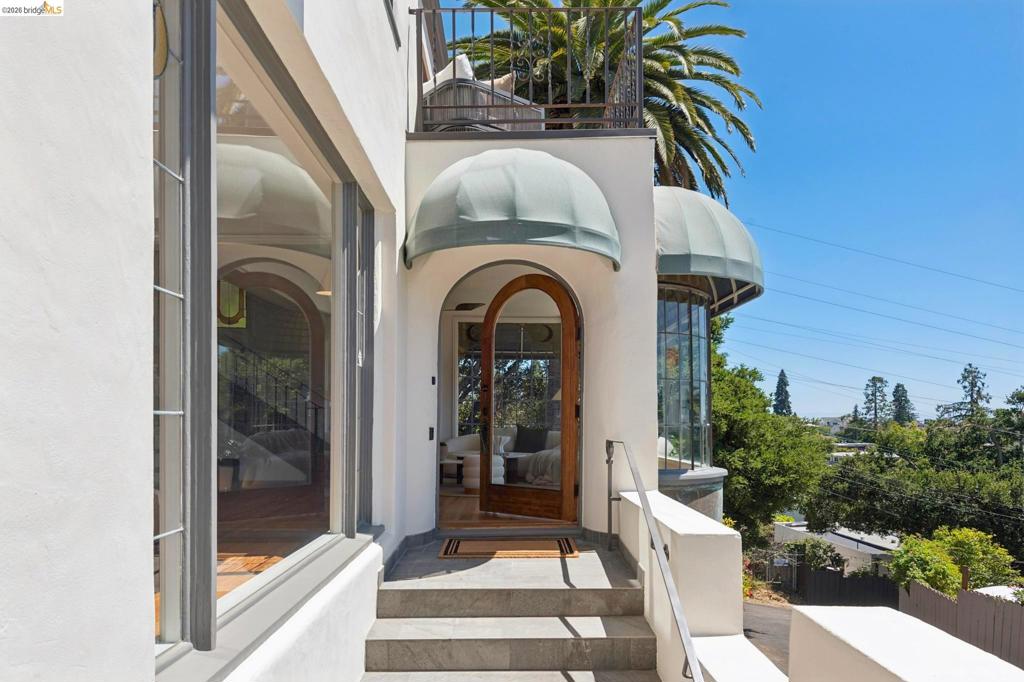 893 Glendome Circle