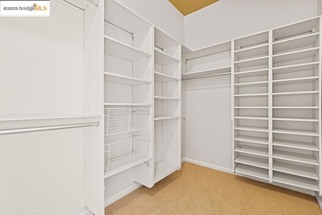 LAKESHORE - Residential