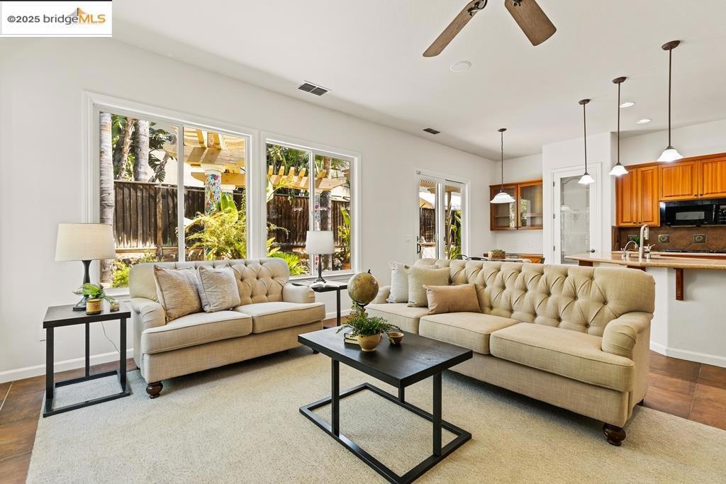 LAKESHORE - Residential