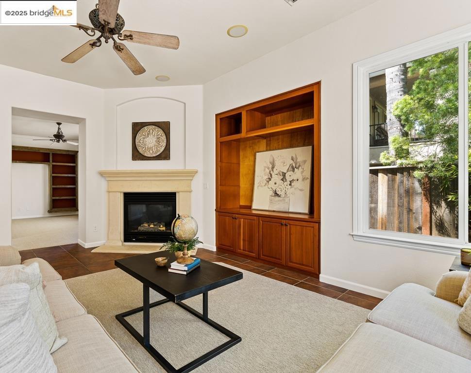 LAKESHORE - Residential