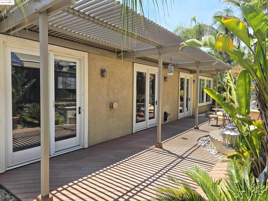 LAKESHORE - Residential