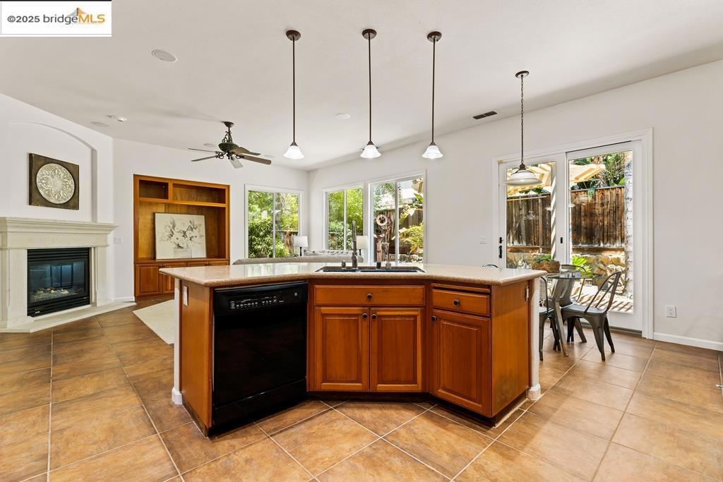 LAKESHORE - Residential