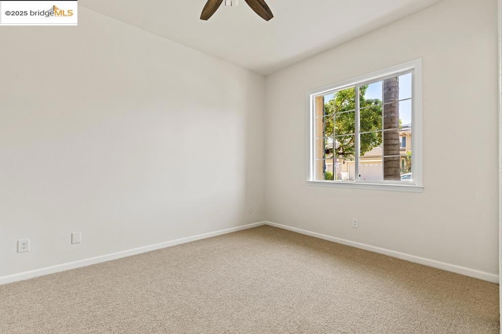 LAKESHORE - Residential