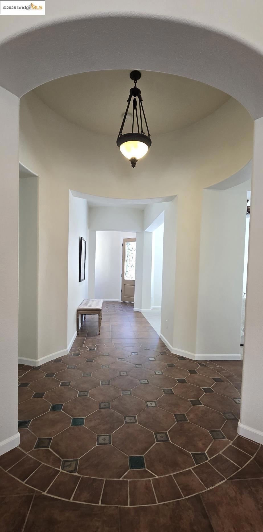 LAKESHORE - Residential