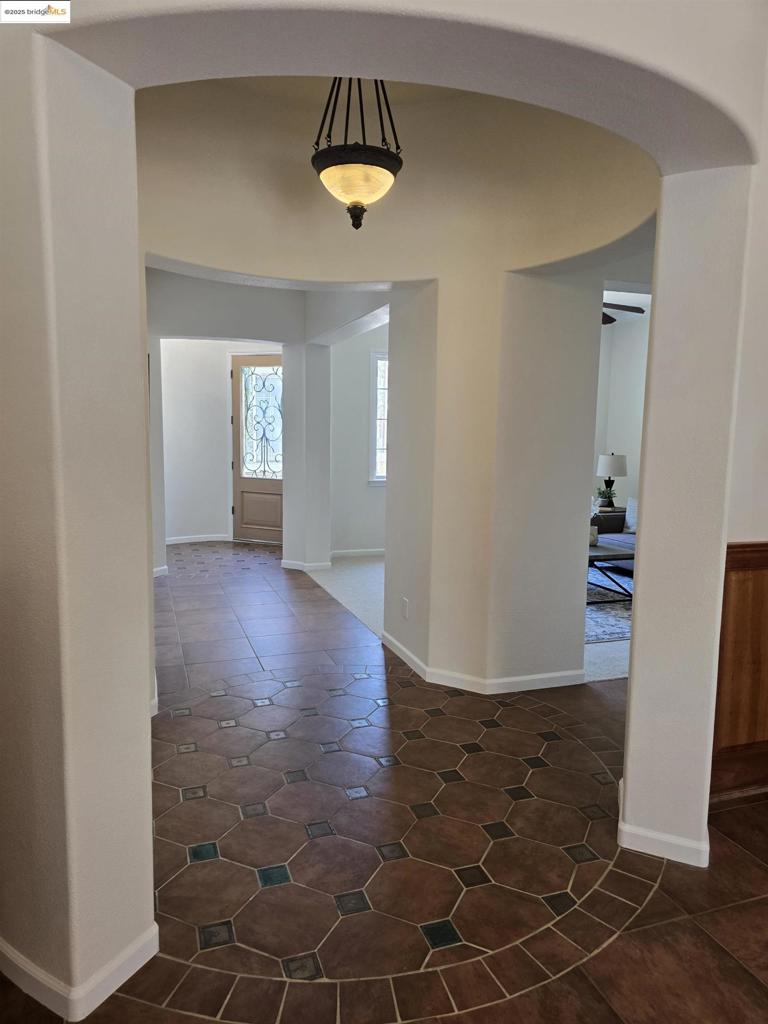 LAKESHORE - Residential