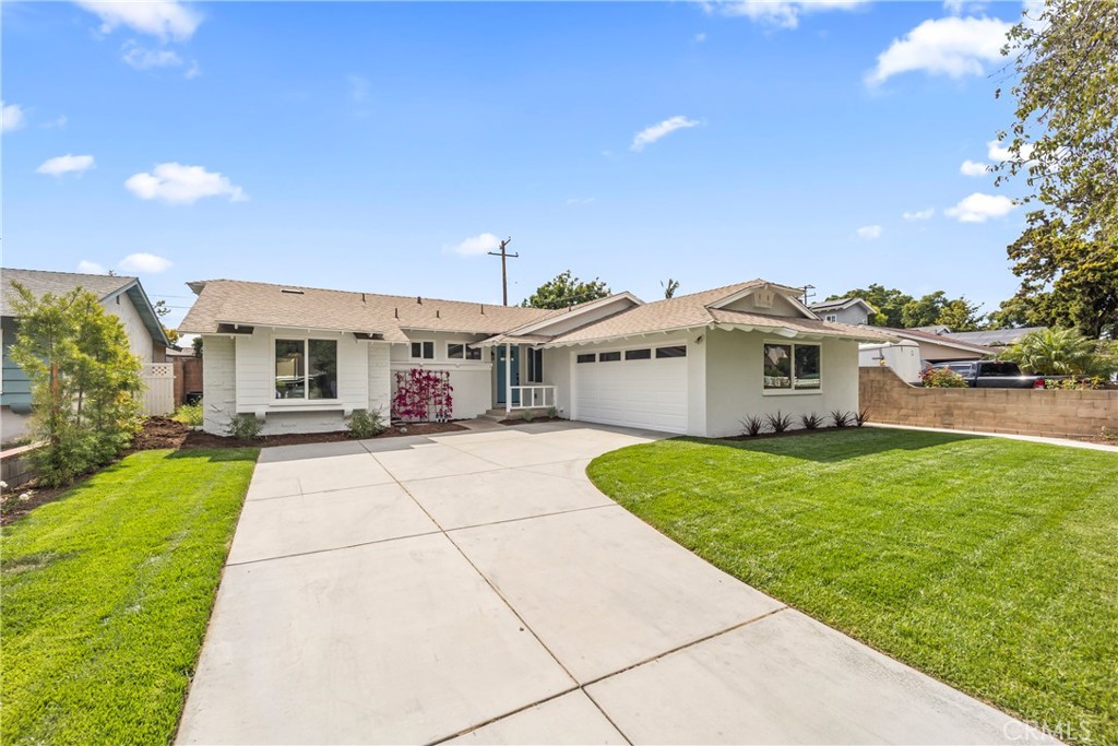 2218 Lewis