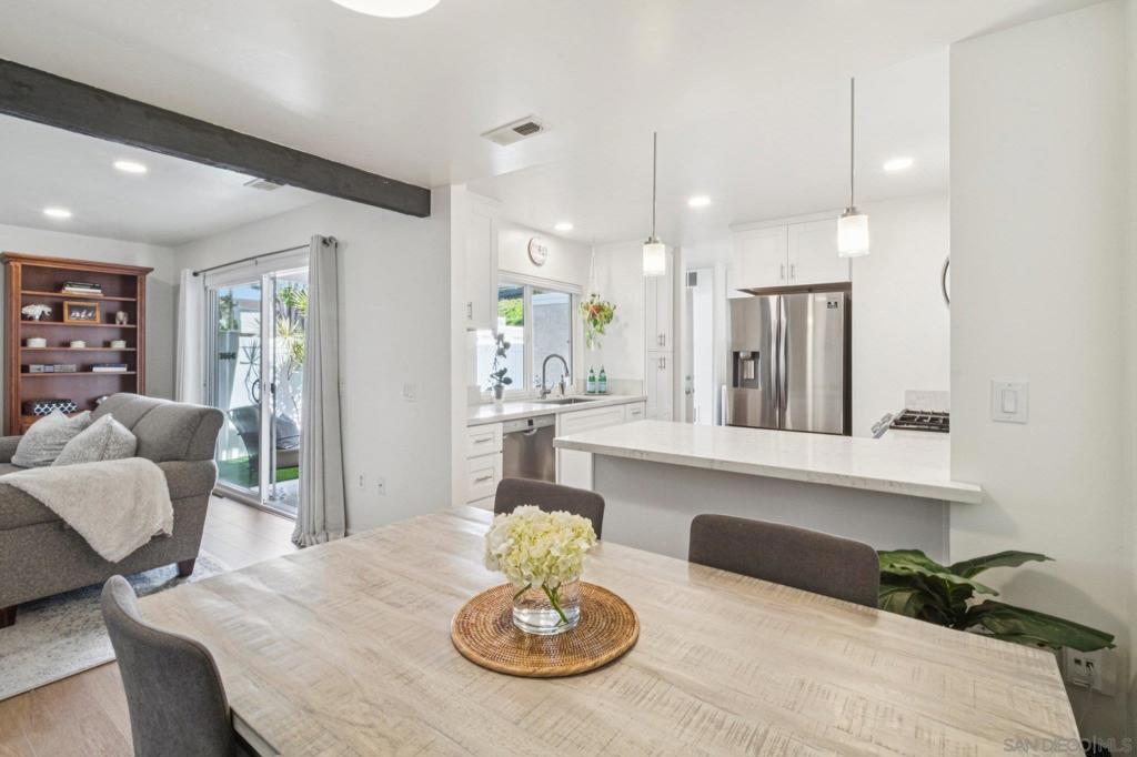 1446 Caminito Septimo