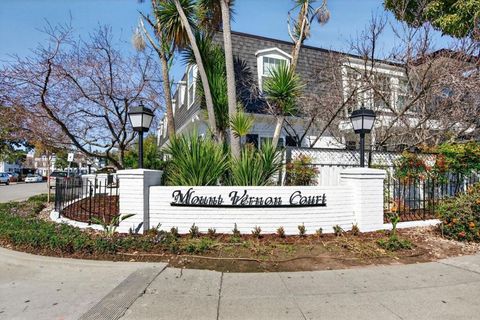 Photo of 1910 Mount Vernon Court #10, Mountain View, CA 94040 (MLS # ML82033744)