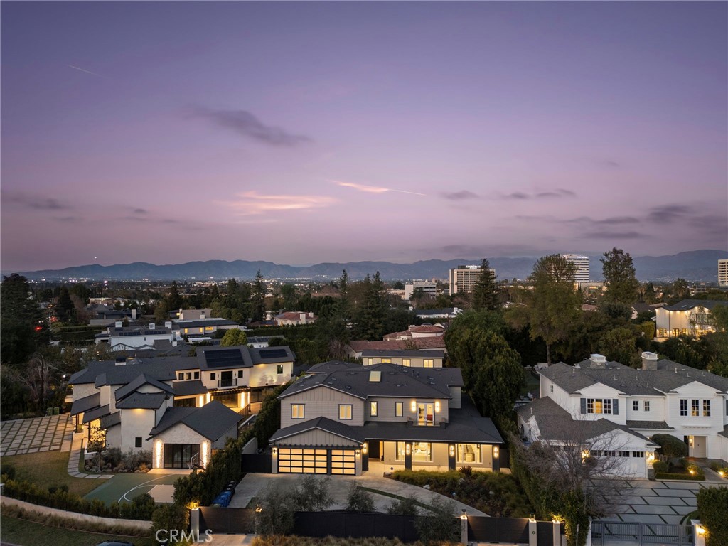 15547 Valley Vista Boulevard