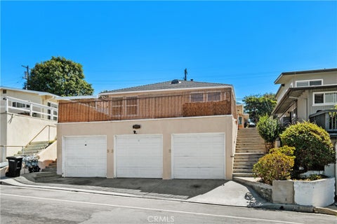 Photo of 213 Avenida Granada, San Clemente, CA 92672 (MLS # OC26206617)