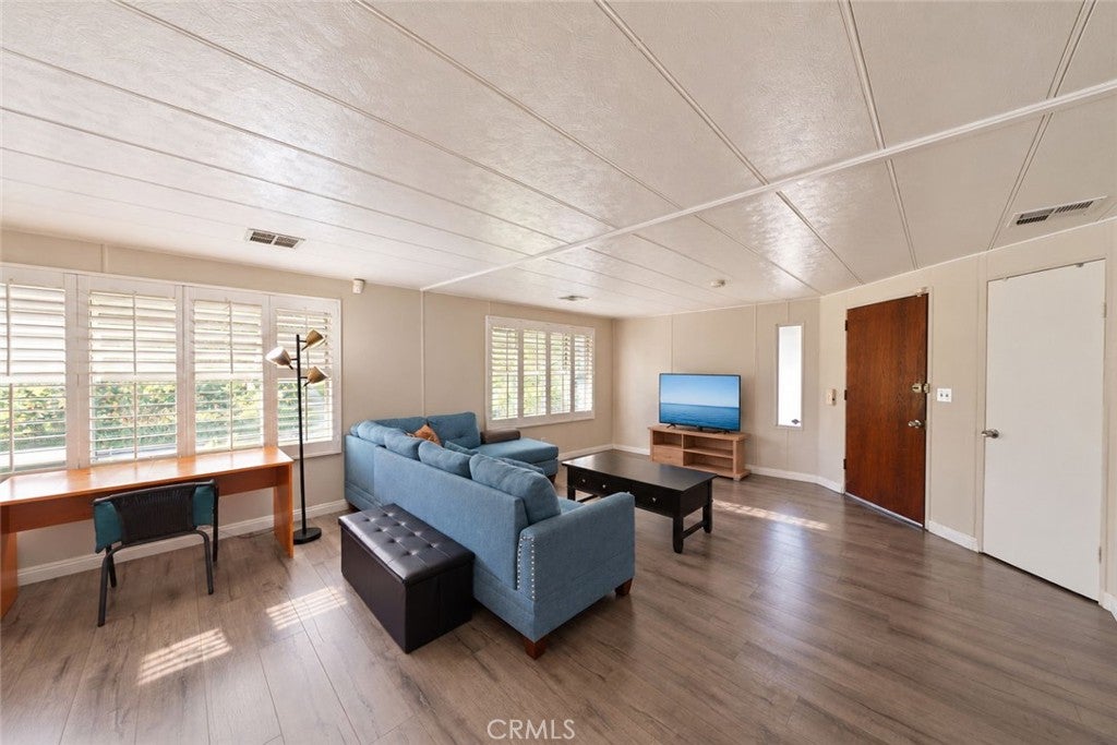 840 E Foothill Boulevard 142