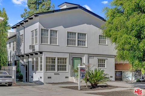 Photo of 853 S Bedford Street #5, Los Angeles, CA 90035 (MLS # 25612017)