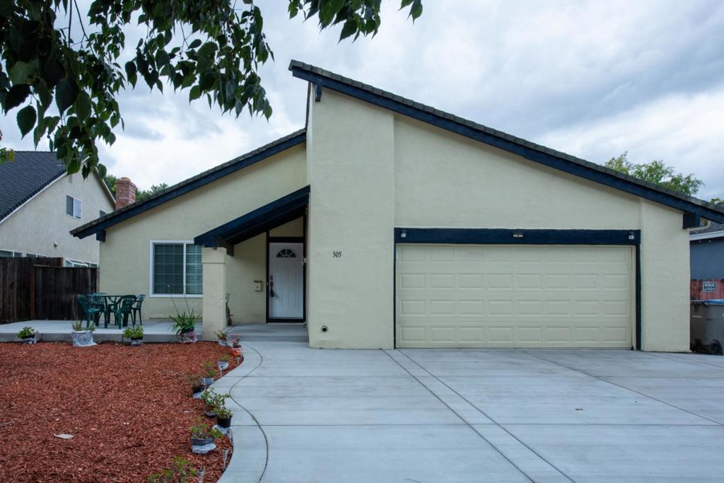 305 Lassenpark Circle