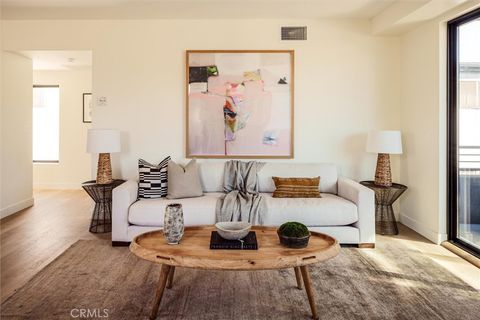 Photo of 5441 Blackwelder, Los Angeles, CA 90016 (MLS # SR25259956)