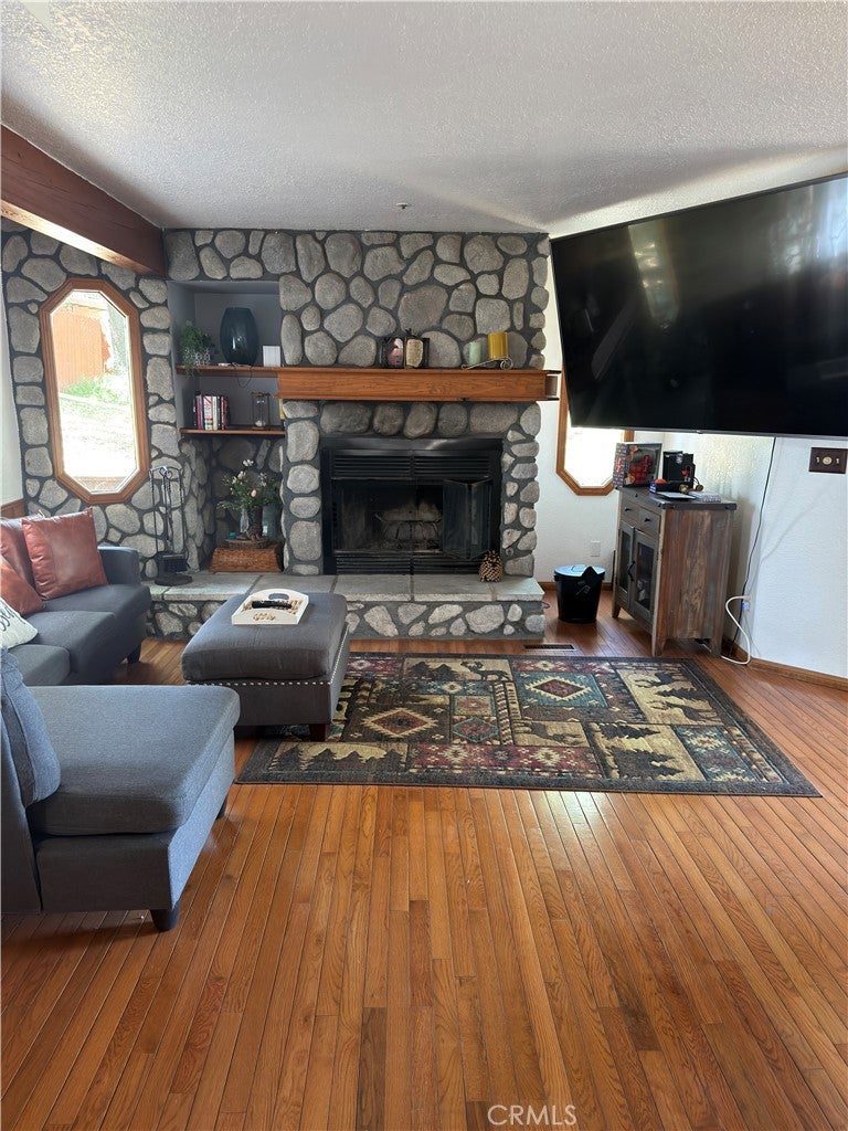 1610 Grass Valley