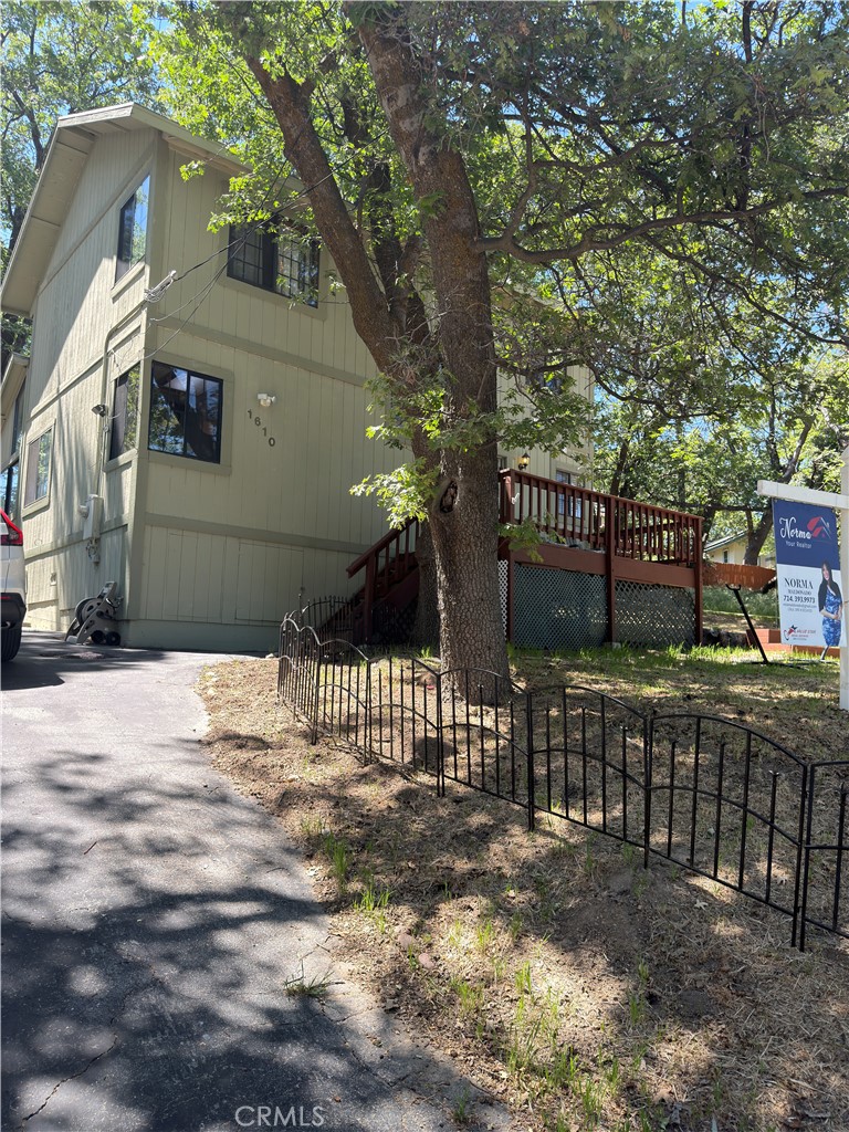 1610 Grass Valley
