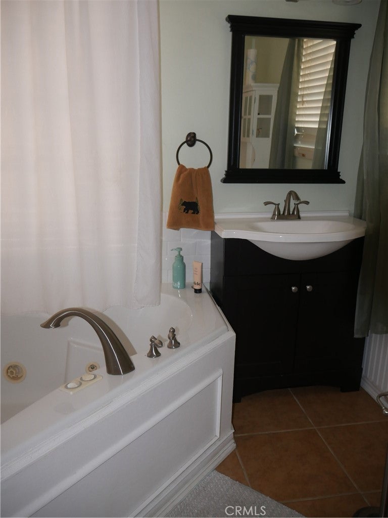 1610 Grass Valley