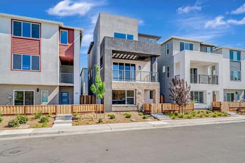 Photo of 1006 Rojo Terrace, San Ramon, CA 94583 (MLS # ML82058684)