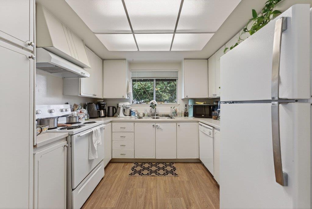 1803 Halterman Avenue