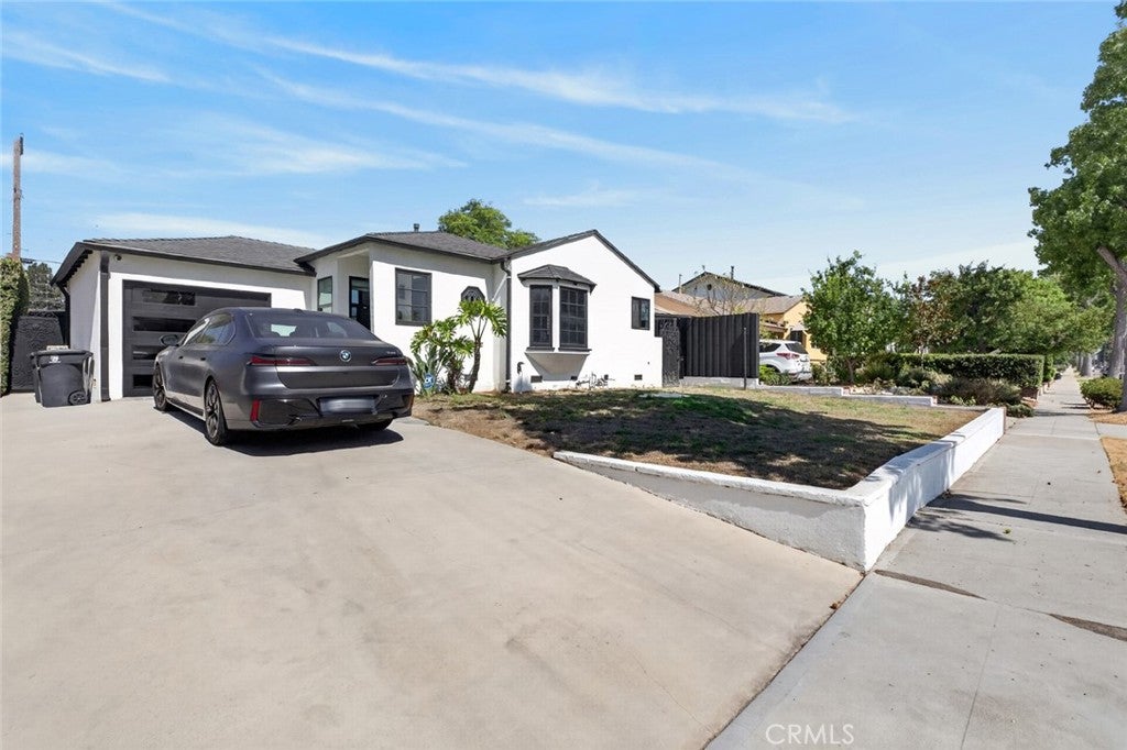 1519 N Rose