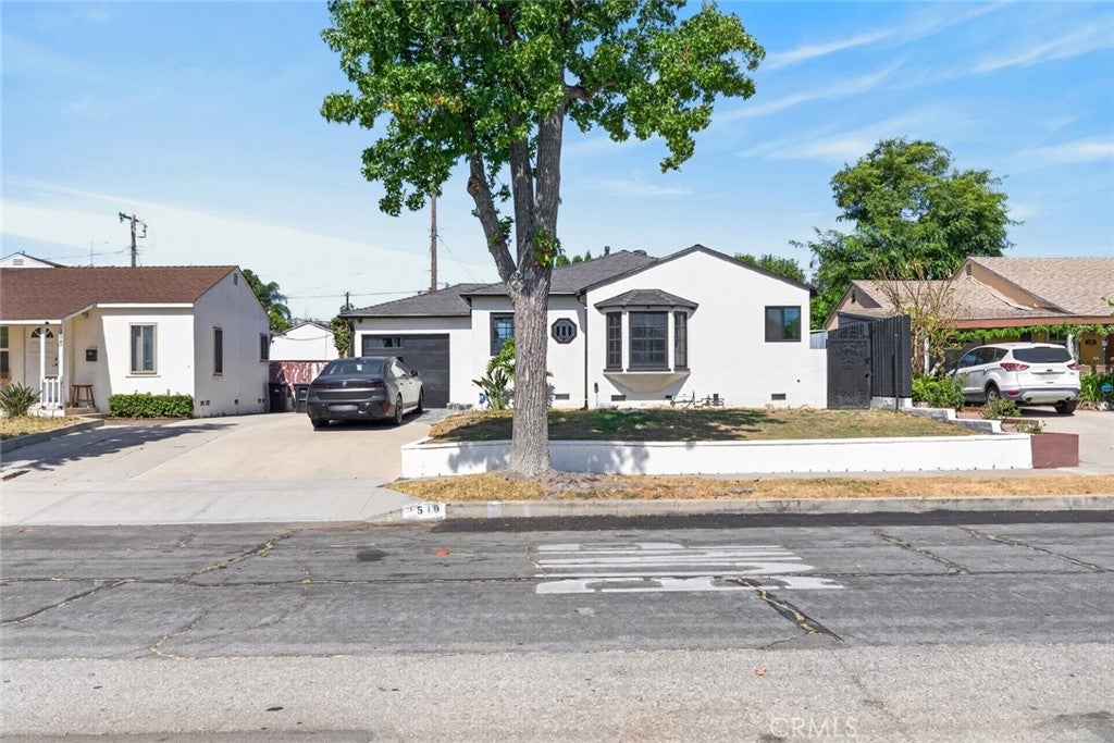 1519 N Rose