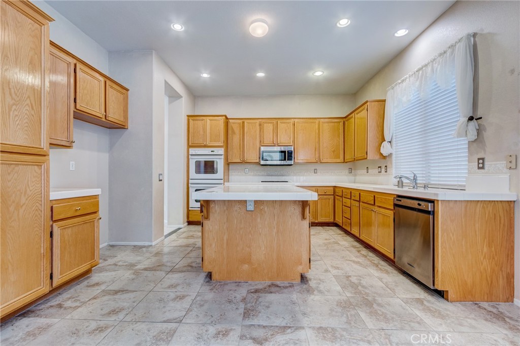 28667 Peach Springs