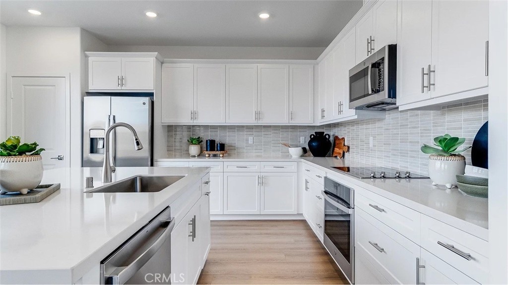 2670 Birdsong Privado Avenue