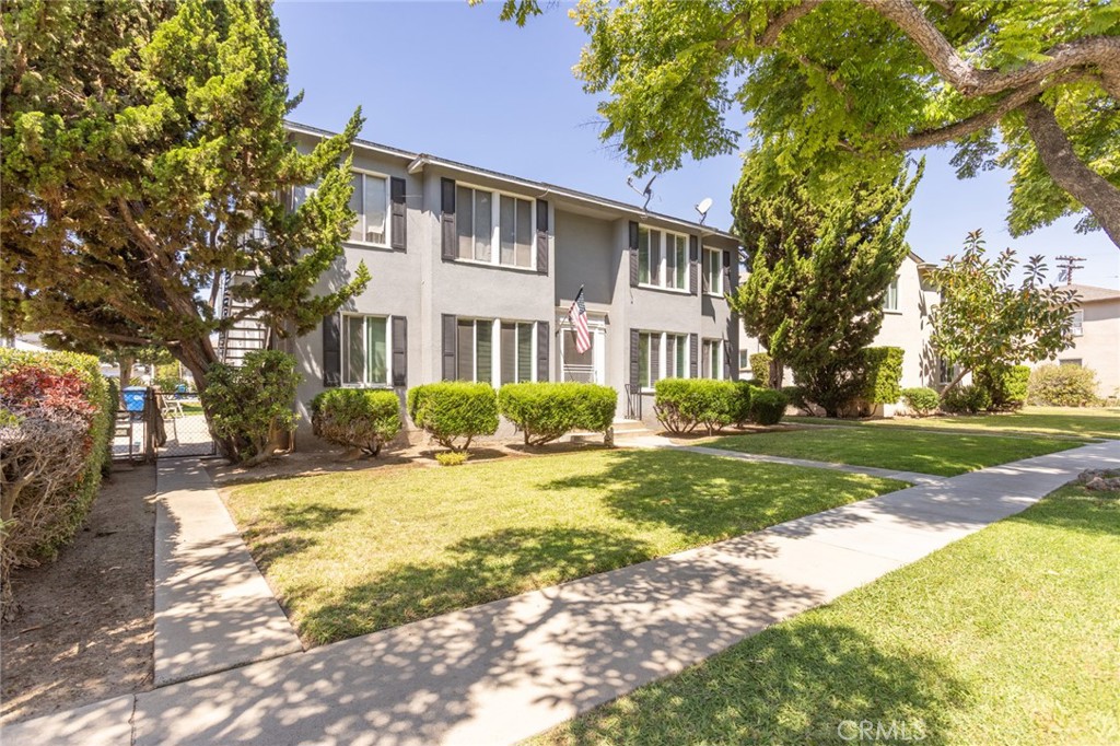 4411 Linden Avenue
