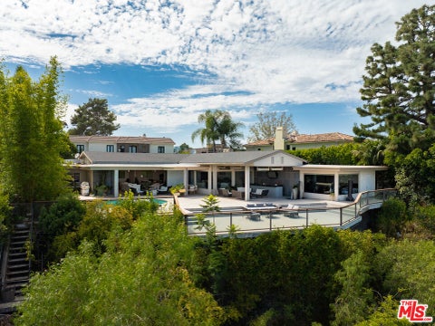 Photo of 2052 Stradella Road, Los Angeles, CA 90077 (MLS # 26995405)