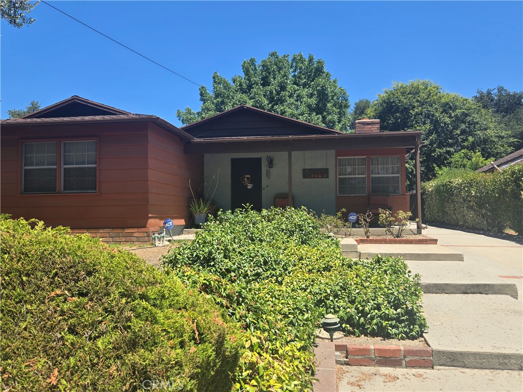647 Del Monte St.