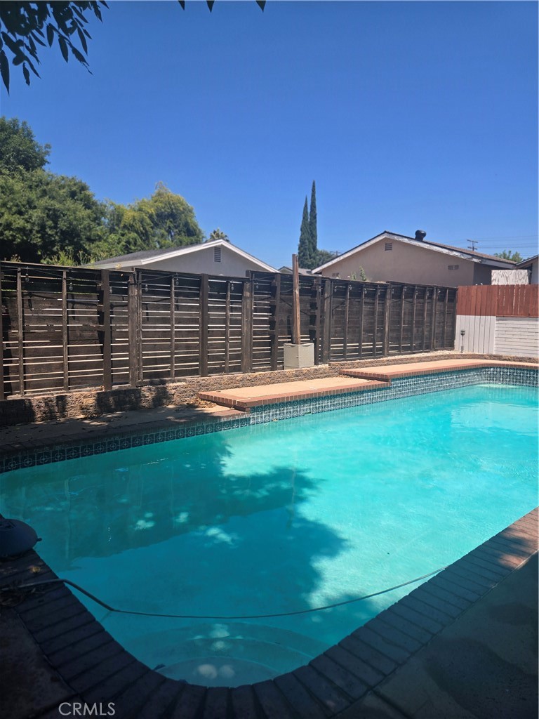 647 Del Monte St.