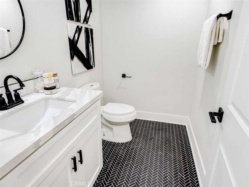 12254 Circula Panorama