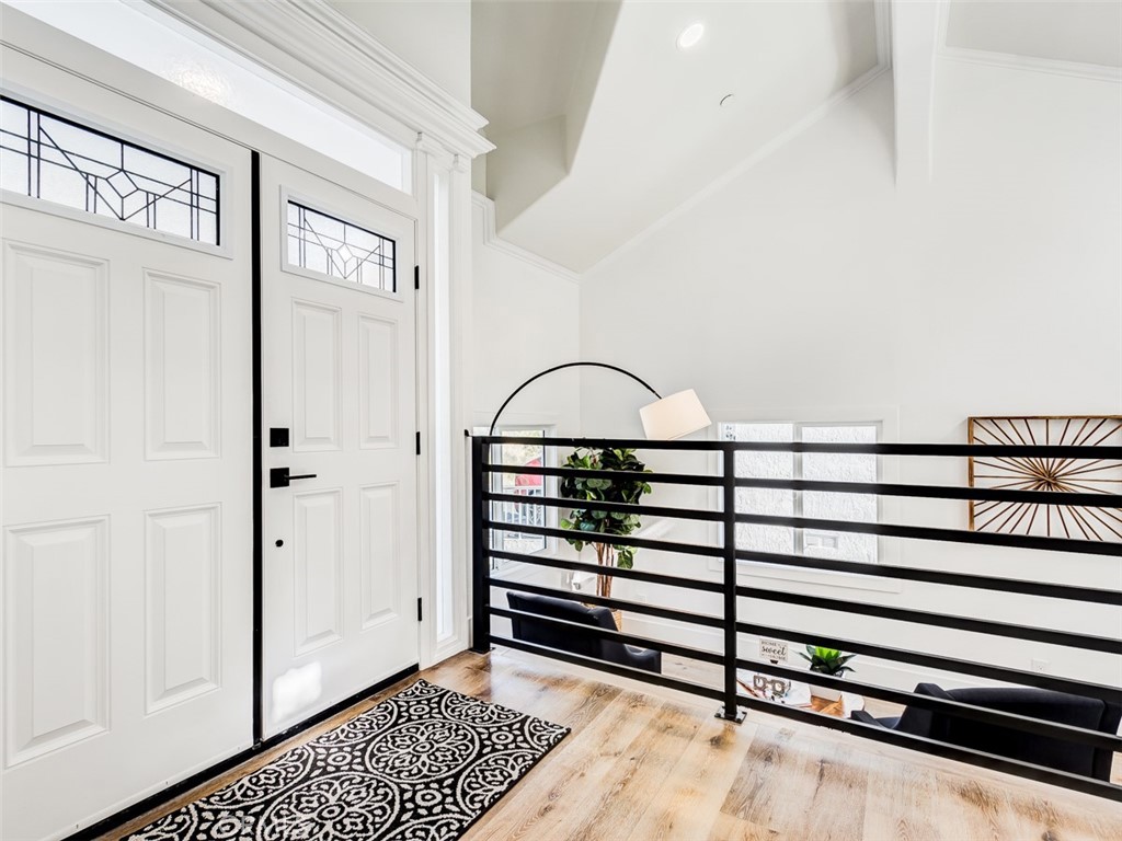 12254 Circula Panorama