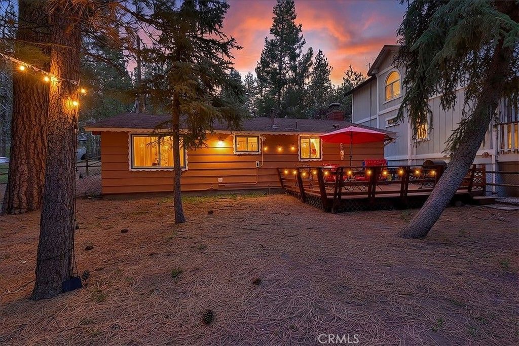 Photo of 42697 Cougar Rd, Big Bear Lake, CA 92315 (MLS # IG26082595)