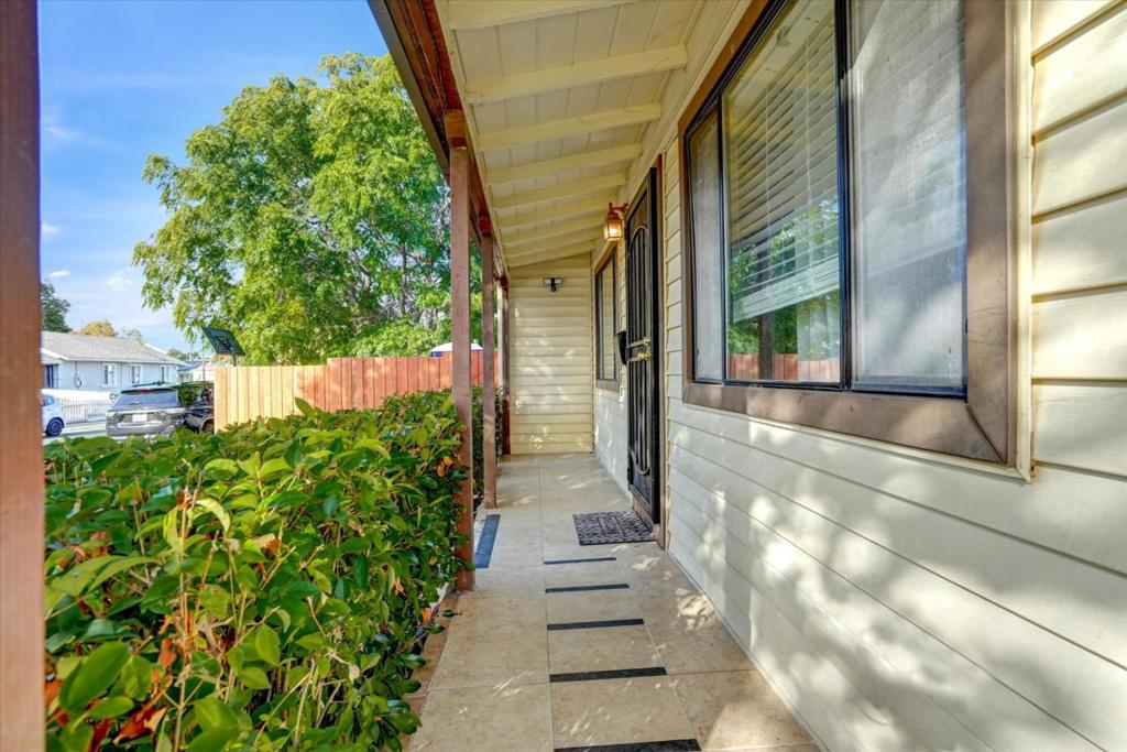 2114 Teakwood Street