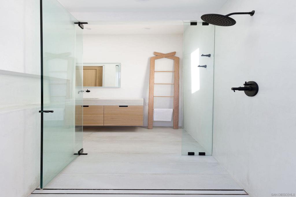 Del Mar - Residential