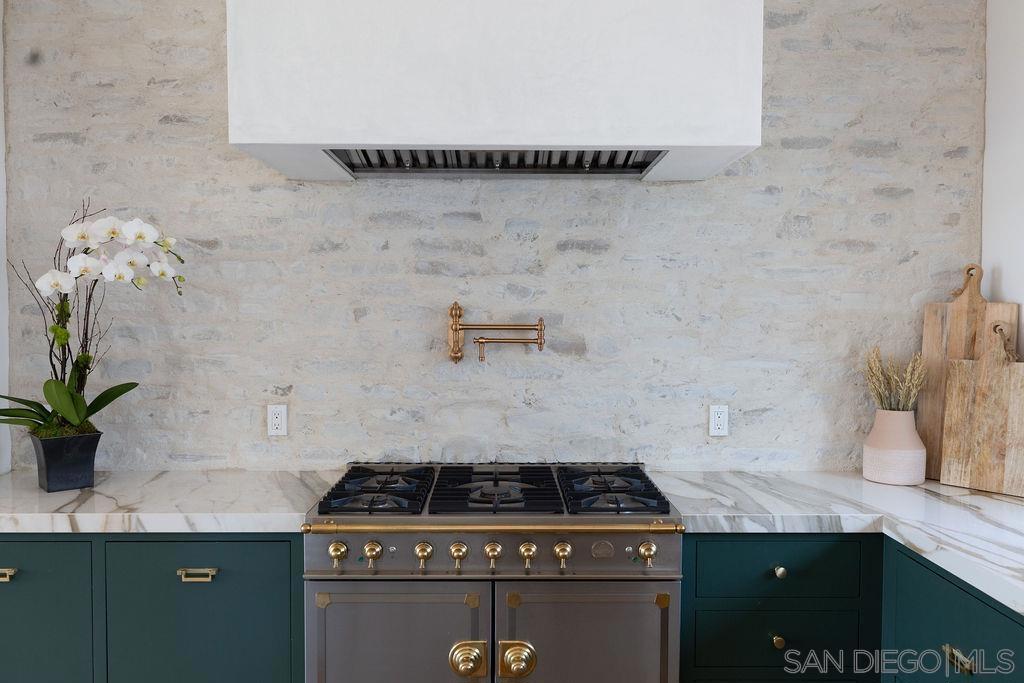 Del Mar - Residential