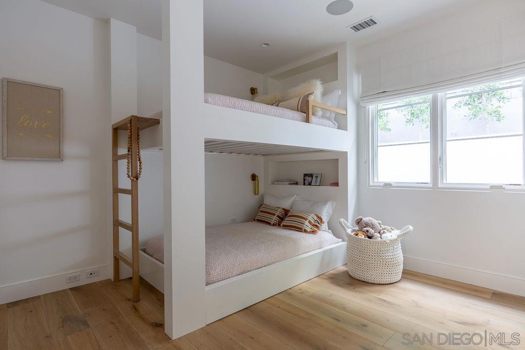 Del Mar - Residential