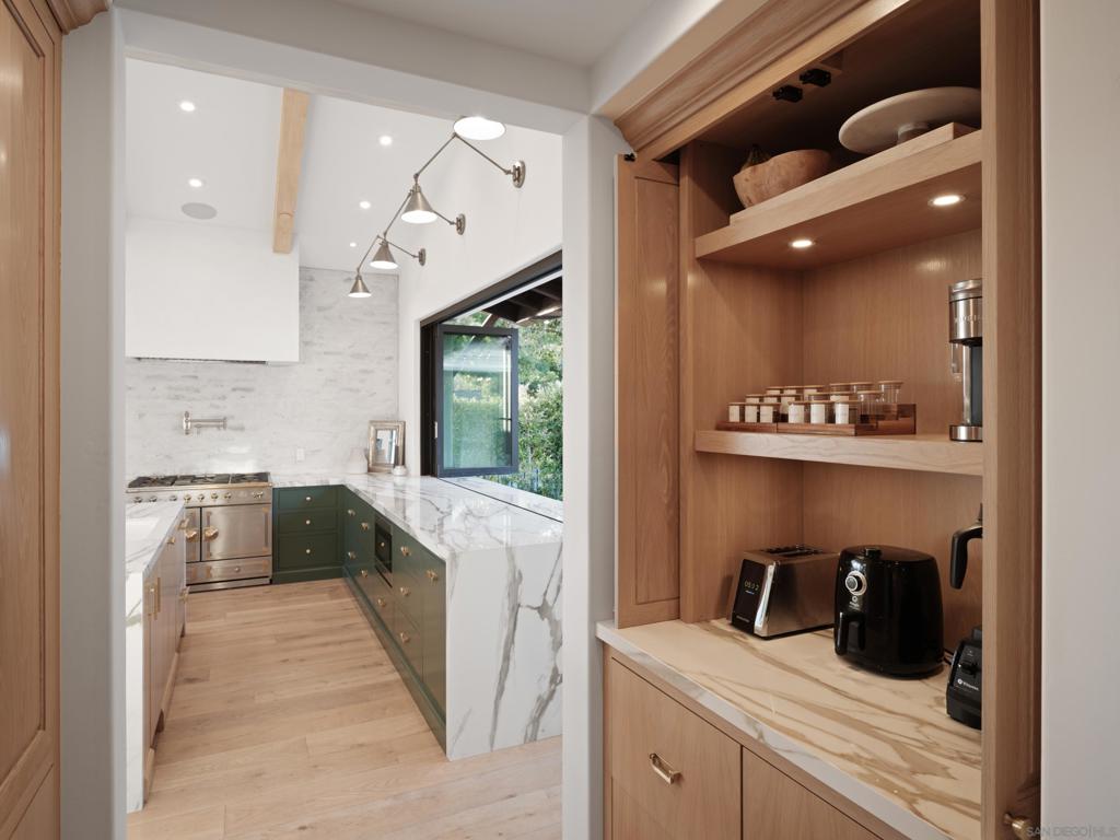 Del Mar - Residential