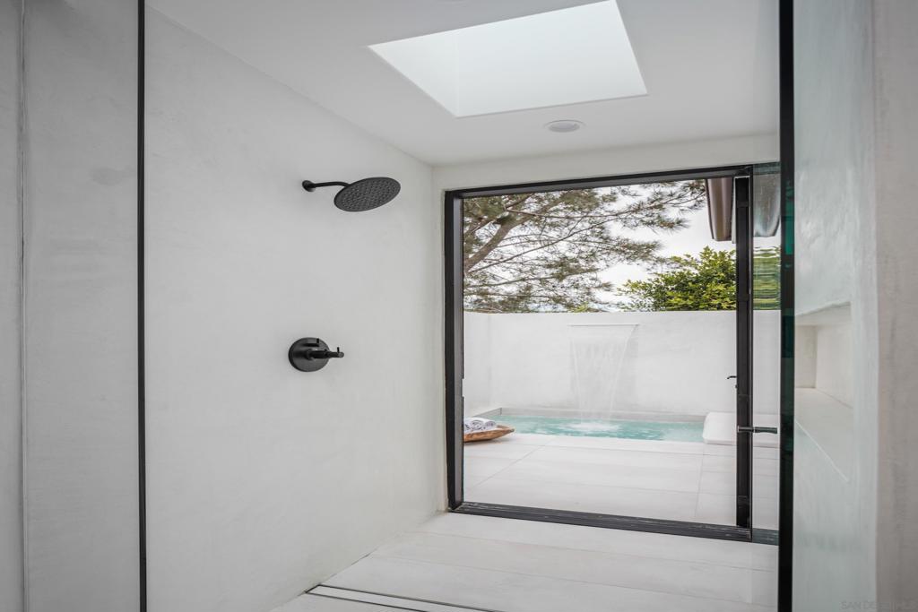 Del Mar - Residential