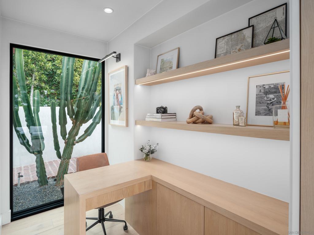 Del Mar - Residential