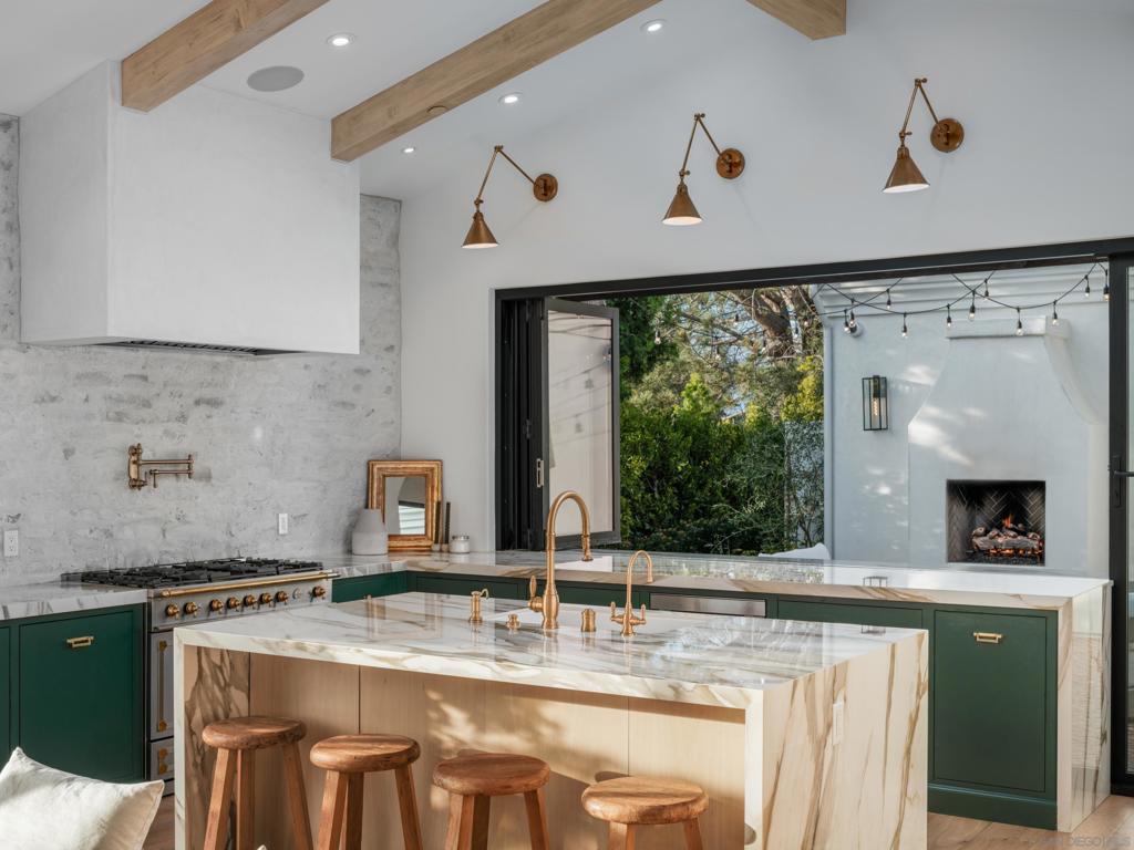 Del Mar - Residential