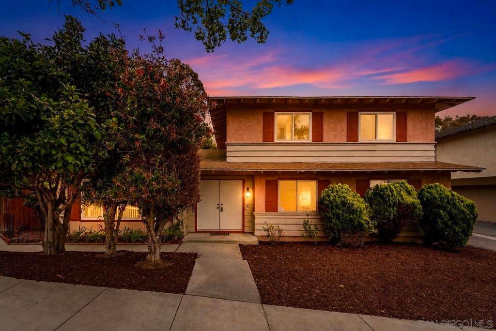 2134 Via Robles, Oceanside CA 92054