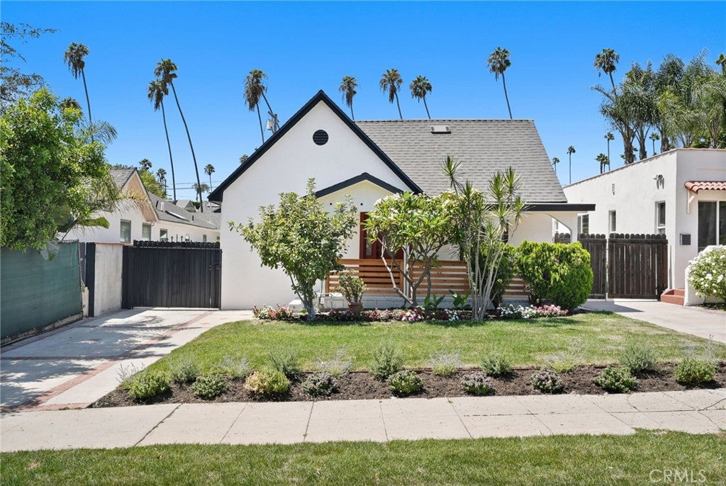 1423 N Coronado ST, Los Angeles CA 90026